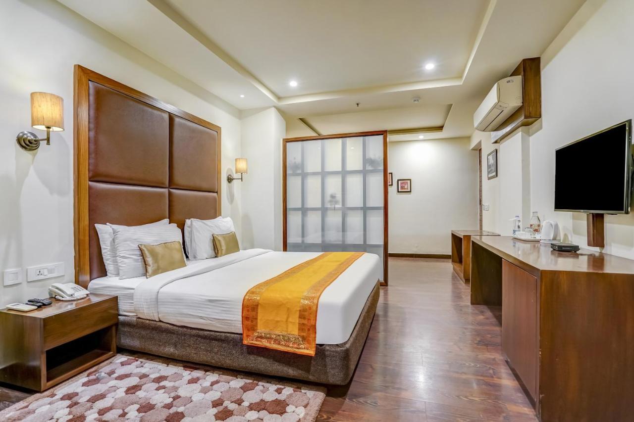 Townhouse 552Hotel Royal Court 贾朗达尔 外观 照片