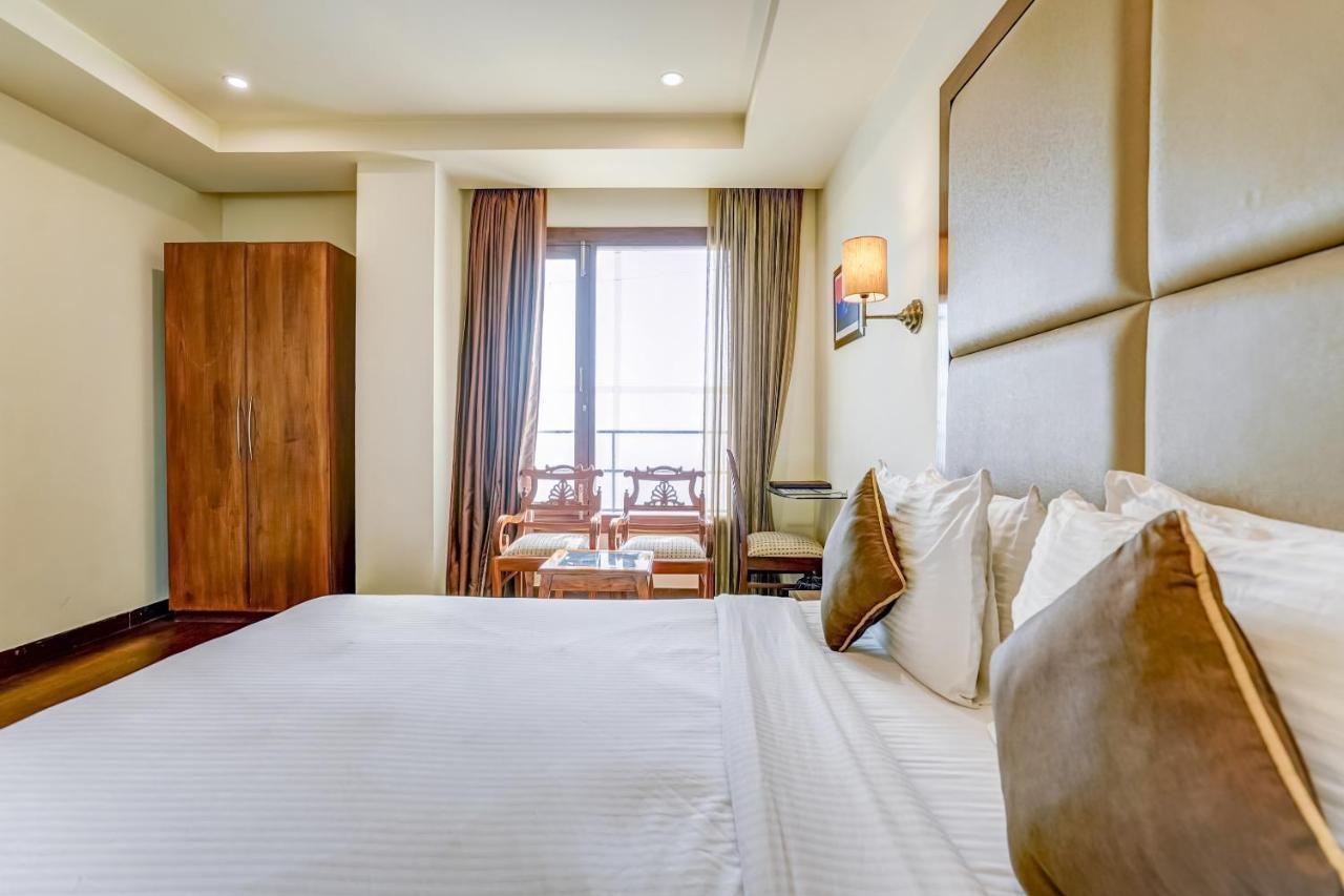 Townhouse 552Hotel Royal Court 贾朗达尔 外观 照片