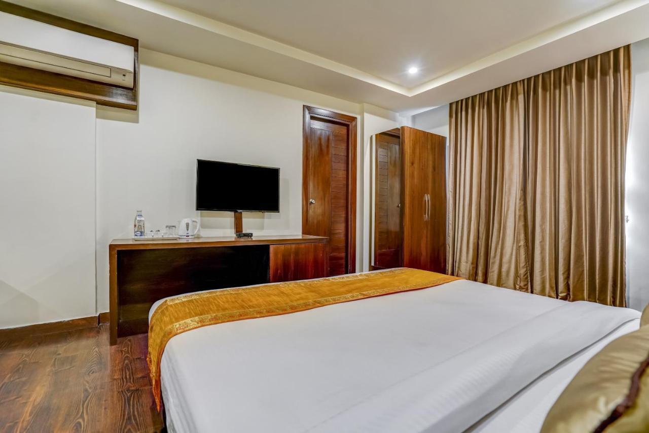 Townhouse 552Hotel Royal Court 贾朗达尔 外观 照片