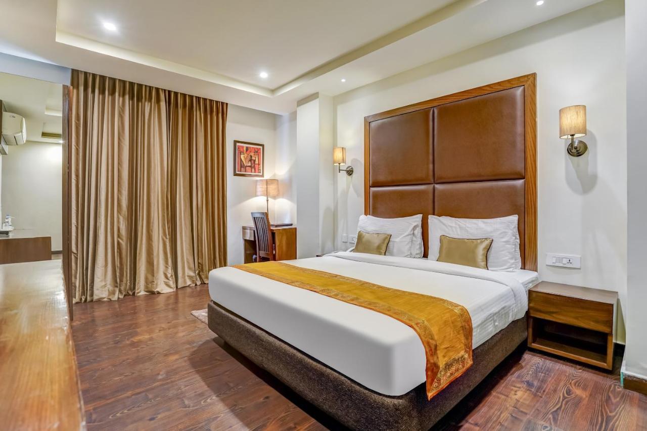 Townhouse 552Hotel Royal Court 贾朗达尔 外观 照片